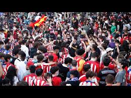 Compra tus entradas para el wanda metropolitano. Atletico Madrid Fans Celebrate After Real Made Us Suffer Simeone S Side Win 11th La Liga Title Youtube