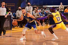 The warriors could have either called a timeout or had curry push in the final moments of the game—both were solid moves. Xdxiy 51gtzqhm