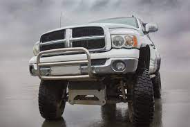 how to lift a truck without a lift kit