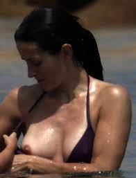 Courteney Cox Cougar Town Naked