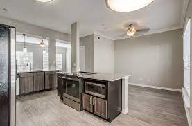 Live tours available in person with appointment and by vue kingsland was my first apartment moving to houston and we couldn't have picked a better first apartment. Houston Tx Apartments For Rent The Maroneal Apts