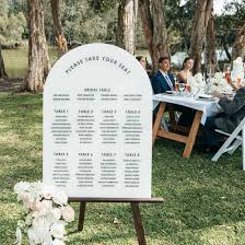White Acrylic Arch Seating Chart