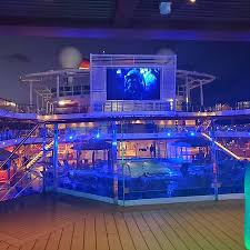 the lido deck picture of carnival