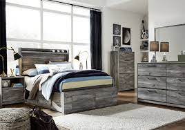 Roundhill furniture york 204 solid wood construction bedroom set with king size bed, dresser, mirror and night stand, dresser&mirror. Baystorm Gray Full Panel Storage Bedroom Set Louisville Overstock Warehouse
