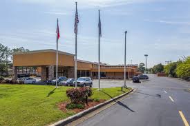 The quality inn hotel is off interstate 20 and interstate 59, and minutes from the downtown area. Quality Inn Suites Chattanooga Tn Hotel Near Hamilton Place Mall