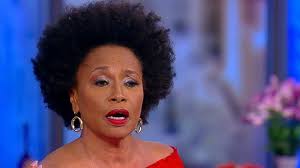 Jennifer welles was one of the last truly old school performers. Jenifer Lewis On Thanksgiving With Whoopi Goldberg And Liza Minelli Black Ish And More Video Abc News