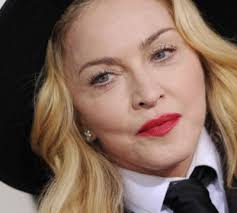 For a star who has held a successful and continually thriving solo career since 1981 madonna has been the subject of a lot of. Madonna 2021 Con Su Nuevo Look Y Planta Cara A Internet Miguelaragones Com