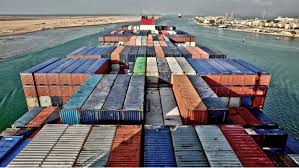 وتؤمن قناة السويس التي افتتحت في 1869 عبور 10 بالمئة من حركة التجارة البحرية الدولية. Pdta52xmwvjc5m