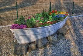 10 Ideas With Boat Planters