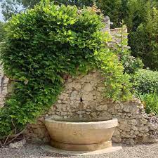 Garden Fountain With Curved Basin In