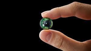 smart contact lenses put tiny screens