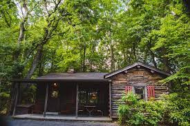 poconos cabin als mountain