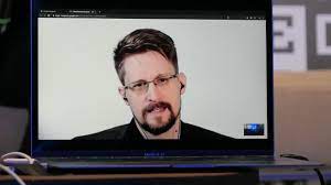 US-Whistleblower: Edward Snowden erhält ...