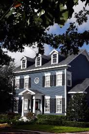 new england colonial house colors