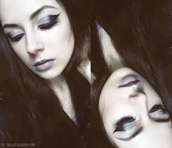 how to create a stunning goth eye look