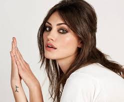 phoebe tonkin