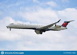 Delta Connection Bombardier Crj 900lr Coming In For A