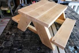 How To Build A Diy Mini Picnic Table