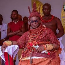 A liberal arts education drawing connections among artistic, historical, literary, and scientific fields of knowledge. Oba Of Benin Cautions Politicians Against Setting Edo On Fire Naija247news