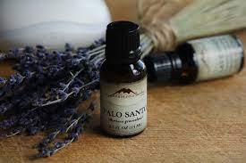Distilled by the essential oil company from wild harvested palo blends well with sandalwood, cedarwood, and other wood oils. 4 Palo Santo Essential Oil Blend Recipes For Clarity