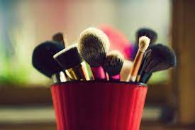 how to clean makeup brushes the right