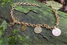 gold bracelet jewelry seal of zaz