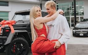 Tana mongeau, and more react to bryce hall and austin mcbroom fight at boxing press conference. Does Jake Love Tana Youtube S Power Couple And The Dangers Of Influencer Fakery