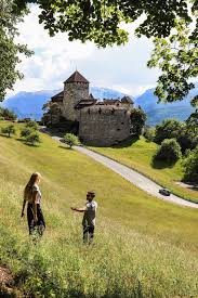 Mode et décoration, livraison gratuite en relais colis. Liechtenstein How To Plan A Day Trip Couple S Coordinates