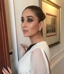 be kareena kapoor s go to eyeliner style