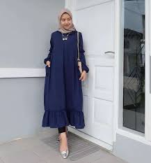 Gunakan paduan warna ini untuk tampil. 10 Inspirasi Warna Jilbab Yang Cocok Untuk Baju Warna Biru