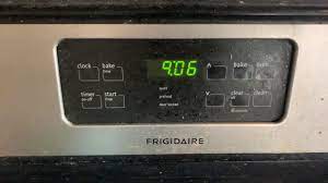 Open Frigidaire oven door in 3 seconds - YouTube