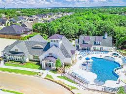 town square by mccaleb homes in edmond