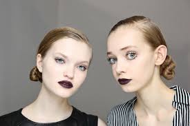 dior dark lips look from pfw runway