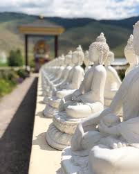 the garden of one thousand buddhas