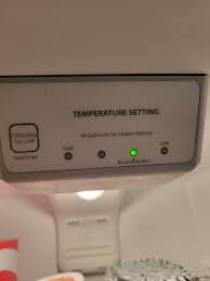 refrigerator with settings that make it difficult to know what is colder or  warmer : r/CrappyDesign