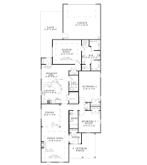 Although, smaller in width, these beautiful home designs pack a big punch in terms of living space, storage space and room design with great style and functionality purpose. Narrow Lot Bedroom House Plans Home Mansion Long House Plans 122885