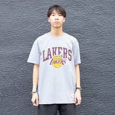 2020 trend kaliteli ve şık erkek tişörtleri n11.com'da! Hat Hook Short Sleeve La Lakers T Shirt