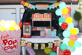 retro snack bar trunk or treat idea