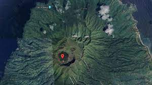 La soufriѐre is the only live—meaning potentially active—volcano on the island of saint vincent. St Vincent Issues Warnings After La Soufriere Volcano Spews Ash Ctv News