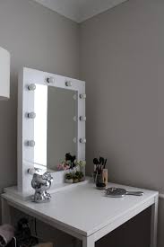 50 vanity mirror with light bulbs