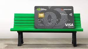 woolworths cuts credit card qantas