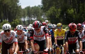 Tour de France : le peloton, la roue de la fortune et l'extrême disparité  des salaires des coureurs - Le Parisien