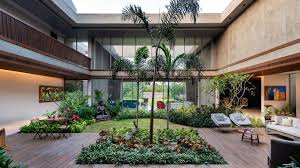 pros and cons of courtyards and atriums