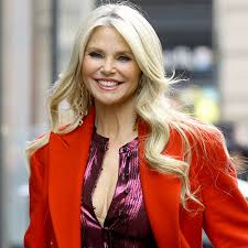 She has been married three times including to singer billy joel. Christie Brinkley Look So Different Now See The Pics Shefinds
