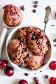 Chocolate Cherry Ice Cream gambar png