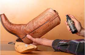 how to stretch cowboy boots around the