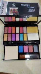 face makeup kit for parlour type of