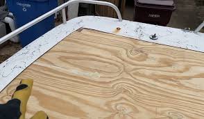 what kind of plywood for a boat floor