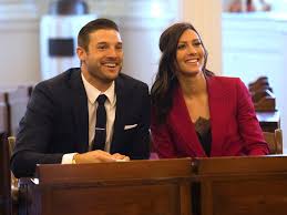She will be the first former bachelorette to show up to the island as a contestant. Bachelorette Becca Kufrin Would Ask Men Who They Voted For In Election