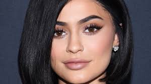 kylie jenner snapchat makeup routine
